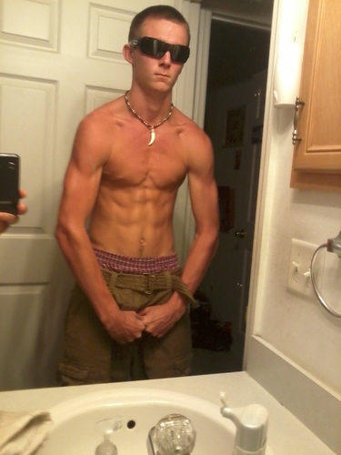 sprintboi12's profile picture. I'm happily taken by Briana, :') My girlfriend is my everything. 2/22/12. ^_^