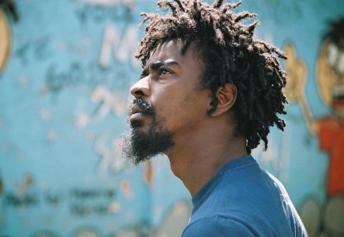 Twitter destinado ás frases do grande cantor Seu Jorge.