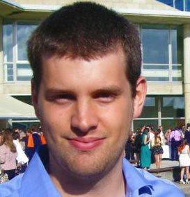 Ingeniero, aficionado al deporte en general y al Celta y al balonmano en particular