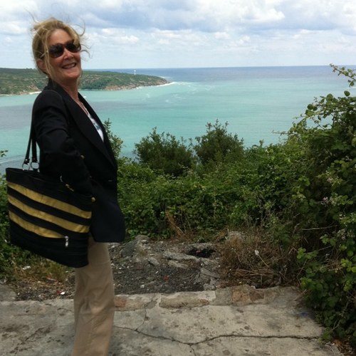 lisehowe's profile picture. 