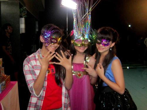 @bellagraceva_ap parody's RESMI by: @BeSSaRa_GB I LOVE @BeSSaRaForever @ikbaalex 03!! ilysm BelliaAlwys:*({})