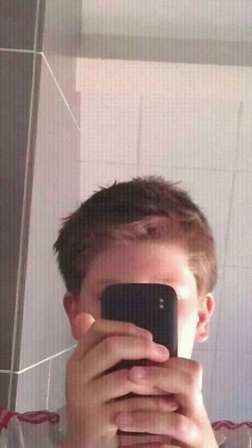 ik volg jou jij volgt mij easy or not stel niet de vraag wie ben jij MAAR DRUK GEWOON DE FOLLOW KNOP