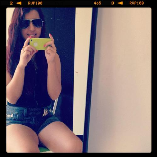 AlineRacanelli's profile picture. 