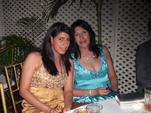 Orientadora UC, amante de la música clásica, me considero alegre, sígueme y te sigo.