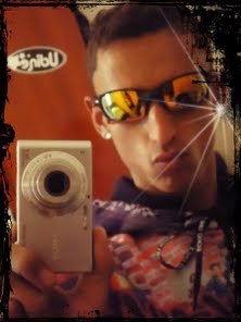 amorozo. caarinhoso leegal fiel simpaaticoo odeeeio mentiras nuncaa brinque coom meus sentimentos # ME SIGA QUE SIGO DE VOLTA !!