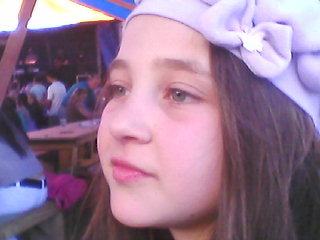 meu nome é luana tenho 11 anos gosto de estudar sou sinpatica  e gosto de dançar eu gosto muito de jogar futebol