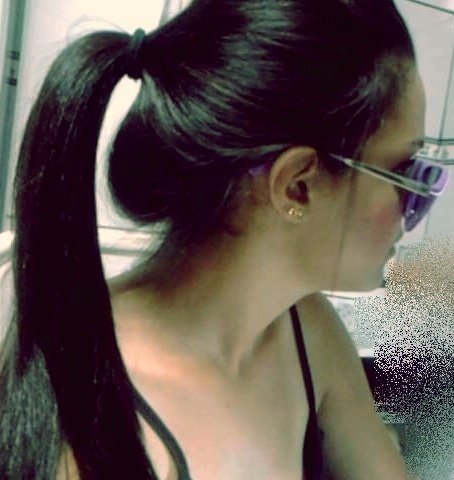 sagitária , , animada , maquiagem , bolsas , 15 anos , ciumenta , voz irritante. http://t.co/0Twh9nxZUh (L)