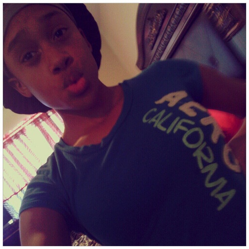 Ron's GIRLFRIEND instagram - _melliieee I be dat p r e t t y MF !  Oh & 1 More Thing ,,, FUCK yo f e e l i n g s