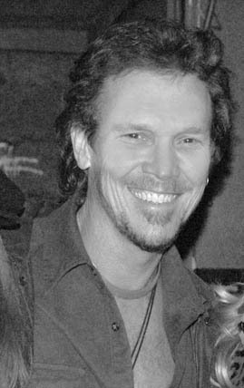 ChuckJonesINT's profile picture. Official Twitter page for Chuck Jones. Musician (bassplayer Medieval Steel,ELB) celebrity photographer, music video director.