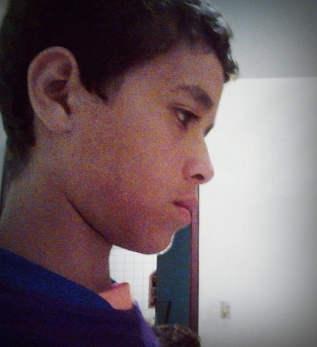Sou muito chato, tento dar meu melhor para todos e sou muito atrevido as vezes...
