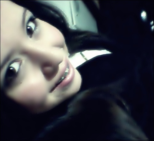 [aa] Eu ? Dificil Dizer As Pessoas Tem cada um Uma Opnião ! Te dizer Sobre Mim ? Venha Me Conhecer *--*