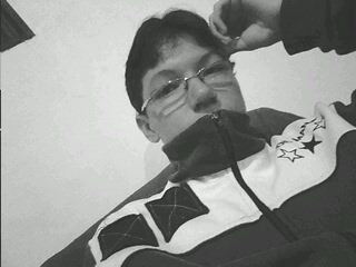 Quem se descreve se limita!!