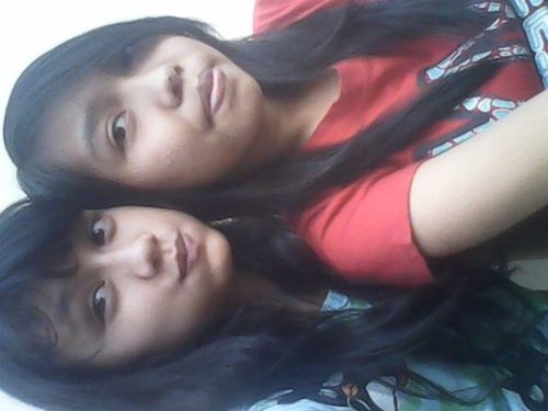 anas_nasya's profile picture. --- Syafa is the best ♥
--♥- 29-10-2012  ...♥

And keep smilee..!