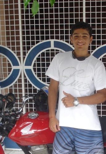 Seeja Humilde, Pois até o sol com toda sua grandeza si põe , i deixa a lua brilhar.  B.Maarley