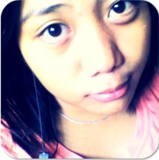 i nOtice that everytym we draw a heart we always color it red..
and so I REALIZED
dat every heart was meant to bleEd.:))