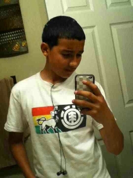 im a cool person and I help people that is unknown become known and follow their dreams
