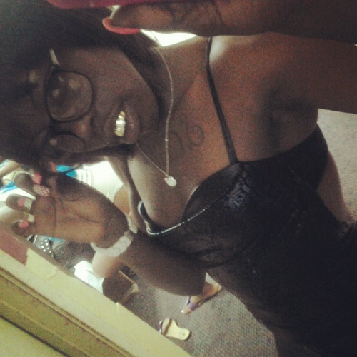 Thagyrlnextdoor's profile picture. ™©Stated facts:_ #slightlysweetheart #mostlygangsta #smokeaholic #sexybytch #teamfollow bac #dramafree #cashmyman #music #teamtexasfinest #teamfuccyofeelings