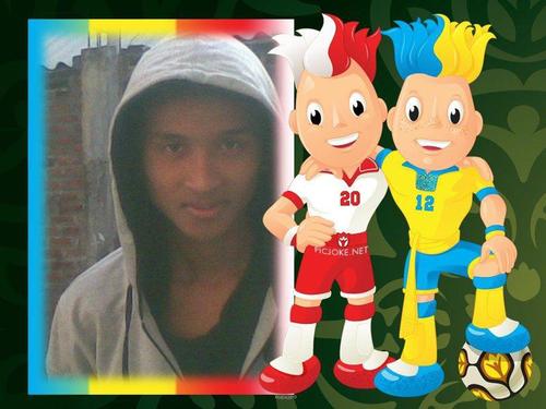 aku adalah santri pndk pesantren assalafi al fitrah,
 aku lahir pda tgl, 07,01,1995, hobo ku bermain bola,