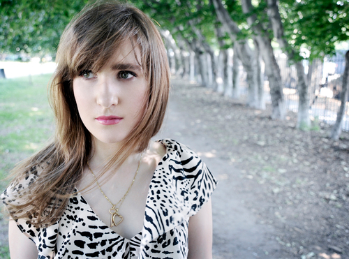 Check out singer/songwriter @AnnieDressner also http://t.co/gigD8g78JD