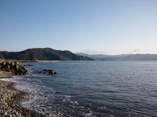 さざ波とは琵琶湖の南西岸地方または近江国の古名です。古くは清音ともいわれる琵琶湖のさざ波のように合気道の魅力を伝えていきたいと思っております。