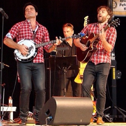 ramadelinas's profile picture. Who are the Ramadelinas? If you support musical theatre's most talented 'bromance', that of @raminkarimloo & @hadleyfraser then you're a Ramadelina!