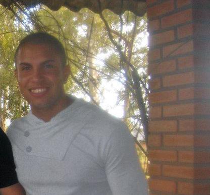Dono da Tok d' Class, uma loja que veio para inovar todas as tendências em perfumaria e artesanatos em madeira. venham conferir