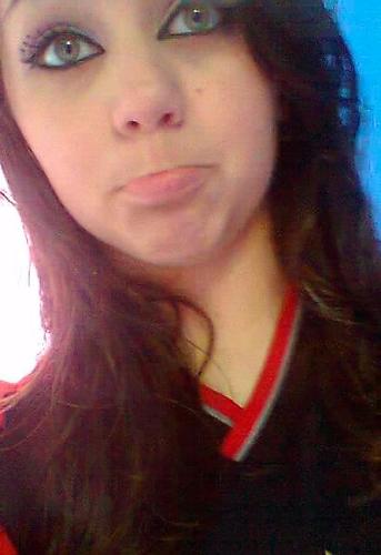 As vezes é preciso para e olhar pra longe, pra podermos enxergar okeh está perto d nós. Foi nesse instante ke acabei te vendo. :D ♥