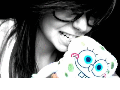 Baixinha,legal,xata(rsrs'),gentil,fofa,lokaa,etc...  Não sou  perfeita (¹¹)   
curto funk,black,psy e um poukinhu de rock.(I love my life) Biazinhaa   s2