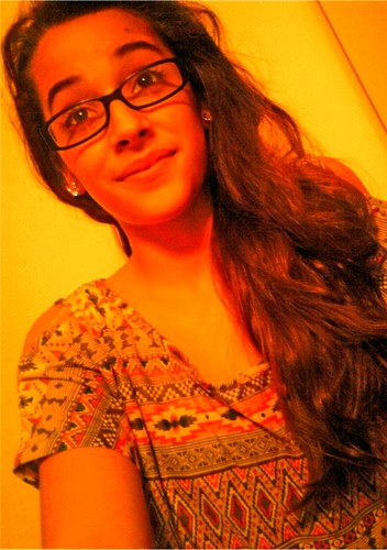 IrinaRabzaa's profile picture. Je suis plutôt du genre compliquer á décrire vous voyez s'que j'veux dire ? #TeamMuslim * #TeamMaroc #TeamYounèsLatifi  ♥♥