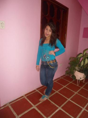 No seguimos mutuamente?:$
OKEY GRACIASS:*