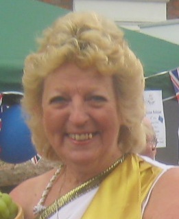 Mags_Payne's profile picture. Chairman of Alcester in Bloom, ..and  believes if you have something good...share it.