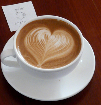 KulinerRiau's profile picture. No.2 informasi kuliner Riau terlengkap dan terbesar #riaucafe #tipsbisniskuliner | contact : admin@kulinerriau.com