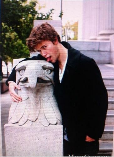 @JamesGaisford4 Is my live , i cant live without him ♥