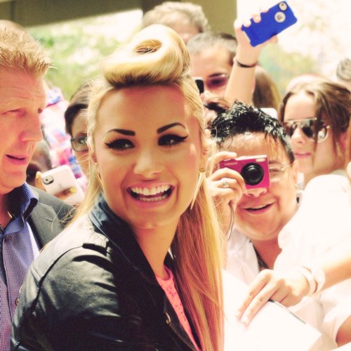 DemiLoSwagVato's profile picture. Lovatic is the name, Lovato is to blame. part time student, full time swag machine.