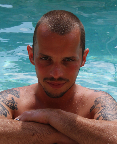 ErikLansink's profile picture. artist, father and husband, working currently  #DHL express in the hague