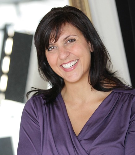 Proud Mom, Realtor, Home Renovator & all around D.I.Y. pro for all your home projects. I'll help you create the warm, stylish home of your dreams!