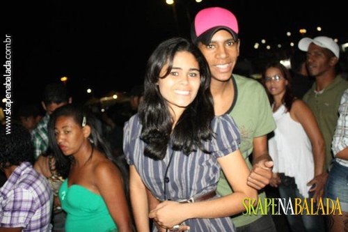 Namorando com a @ViiMartins_