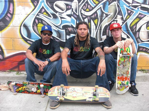 Phashow's profile picture. Sk8 or Die  Rasta Phashow