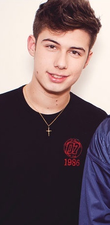 @pedrinhoGARNET , @GARNEToficial Eu amo muito!
@JuliaFerraro3