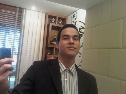 Procuro ser melhor do que ontem !
