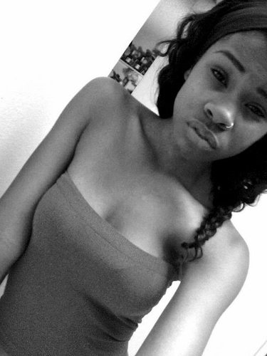 Hiii You Guys Follow Me ! I Follow Back (: My Name Is Lorianna But Call Me Akevia