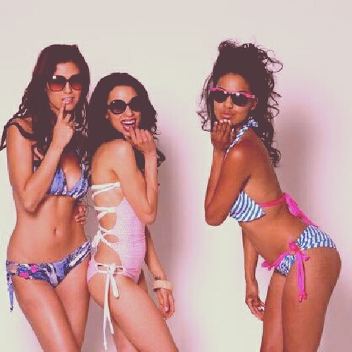 emveebikinis's profile picture. Yay!!!! 4 SUMMER!!!! MIX, MATCH BE {KINI} Offering unique swimsuits. Bowkinis, scrunch bums, diverse cuts, one pcs, fully lined, high waisted, upcycled trims.