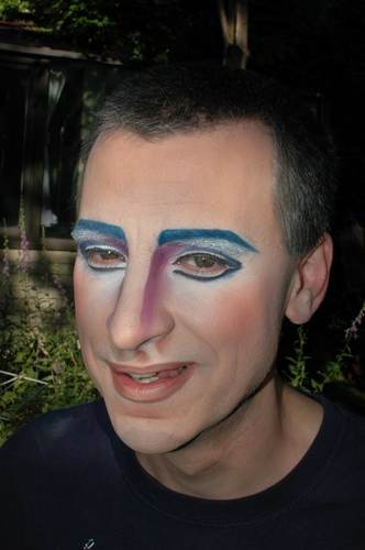 esanbis's profile picture. Playing with stuff