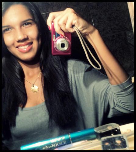 HannaOliveira17's profile picture. 