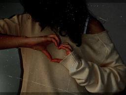 asoom_c's profile picture. ترآأإٱ ححنَأ بششرٌ مَ بيَدنا ححيلهه عَ الأقداٌر .. ♥•