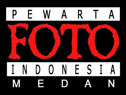 Sikut Sikutan di Lapangan, Bersatu di Pangkalan