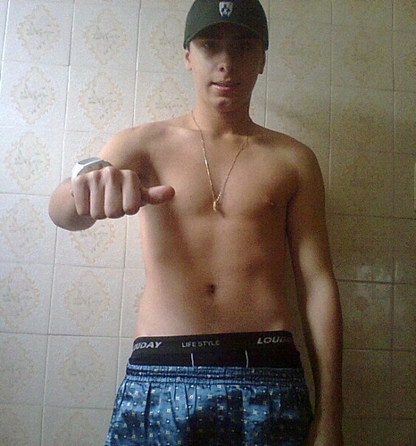 É as novinha tão a mil, fizeram psiu quando de nave eu passei ♪