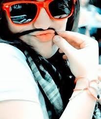 Santista *-*, Sagitariana, 16 aninhos, feliz, ♥apaixonada♥, sensível, AMO♥música .. Quer mais ? Follow-me ;B