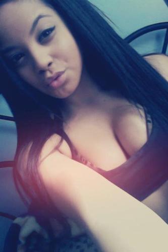 Young female rapper contact me by email: 1Chanelxoxo@gmail.com Follow My Bro @FoamsEveryday_
| Lightskin | FEMALERAPPER | Tatted | Pierced | Bi | Model