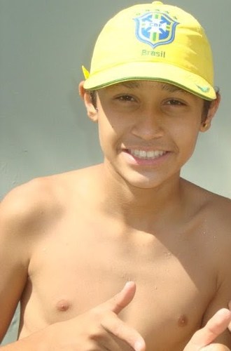 So Pesso a JESUS Pra Mi Abençoa(YN'//♫♪Ousadiaa && Alegriaa ♫♪//Só So Mais Um Menino Feliz Brincαndo Dee Jogar Bolα! ;D